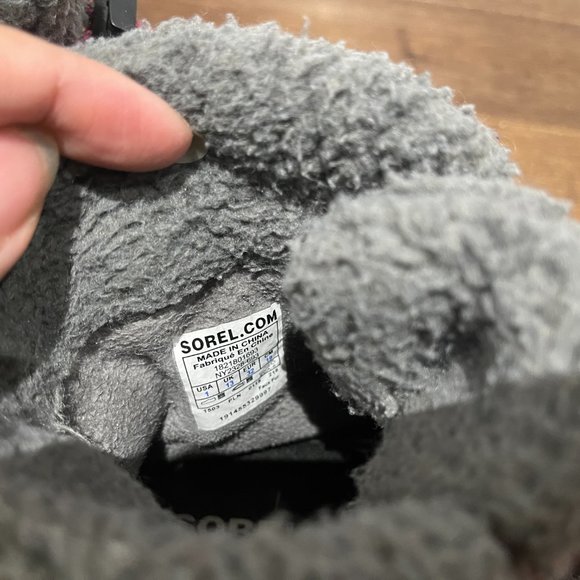 Sorel Youth Whitney Carnival Snow Boot sz 1 - Picture 14 of 16